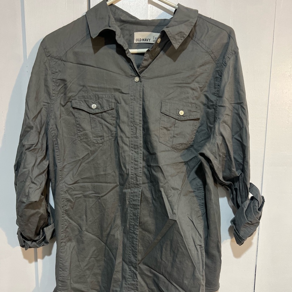 Old navy long sleeve gray shirt